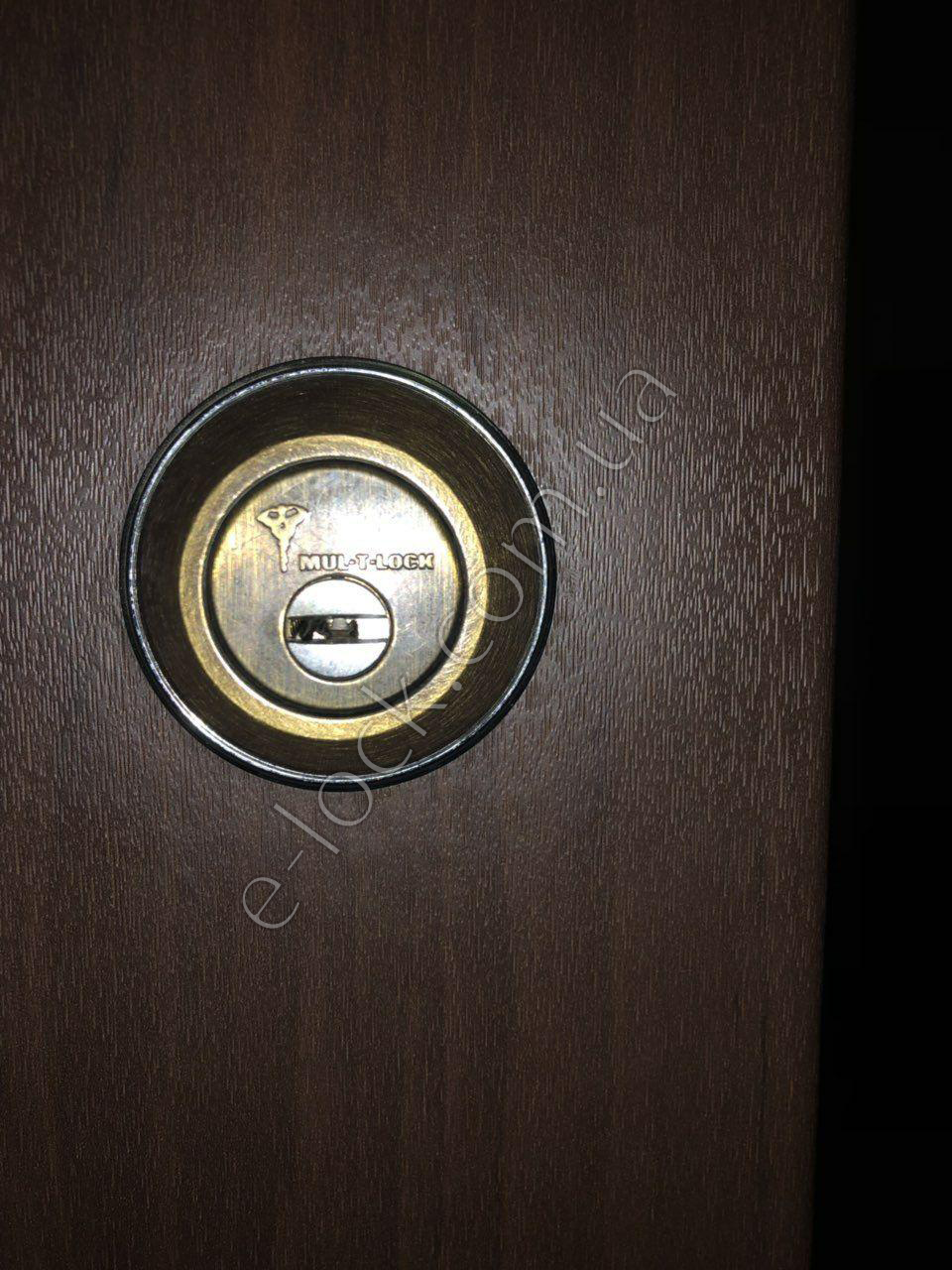Замки мультилок, mul-t-lock замена и установка в Киеве